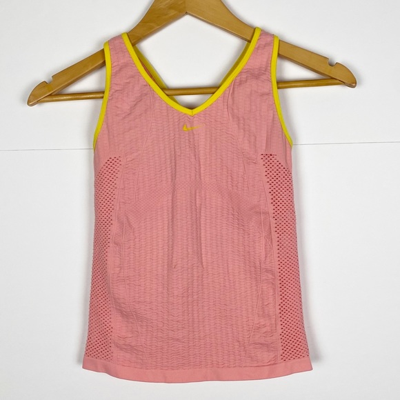 Nike Tops - Nike Sphere Dry V Neck Tank Top
